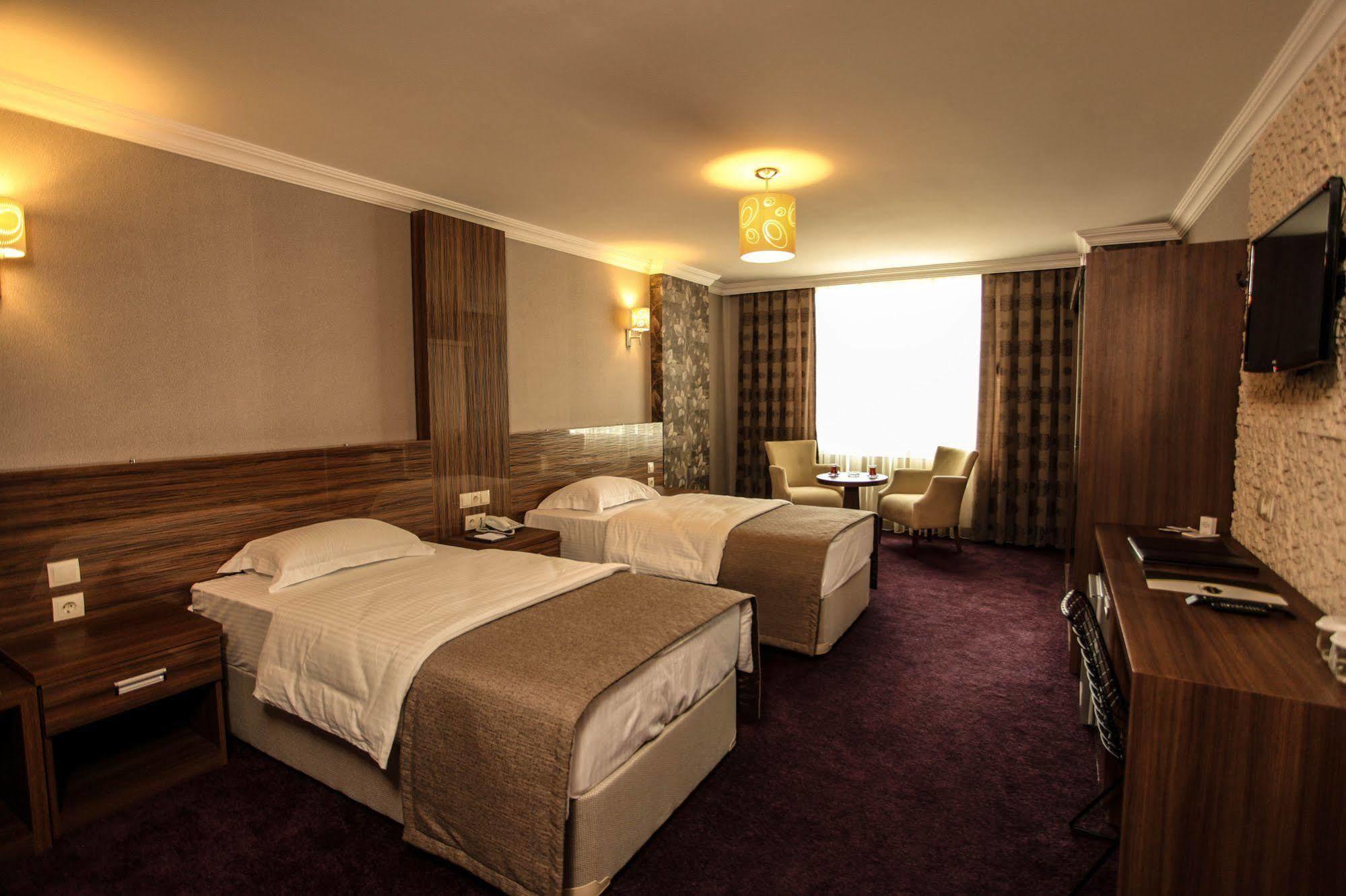 Grand Akcali Otel İskenderun Exterior foto